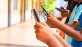 حمایت از کودکان در محیط دیجیتال حمایت از کودکان در محیط دیجیتال